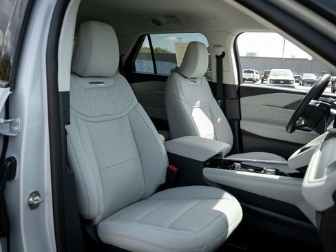 New 2026 Ford Explorer Platinum AWD/4WD image 39