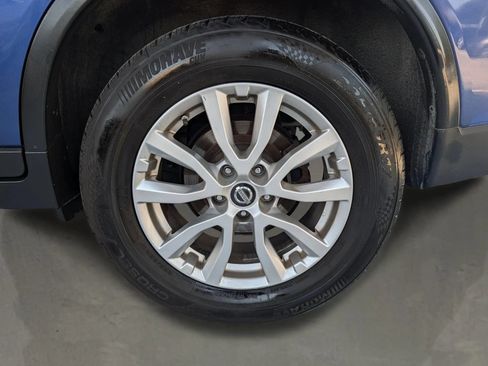 Used 2017 Nissan Rogue SV AWD/4WD image 10