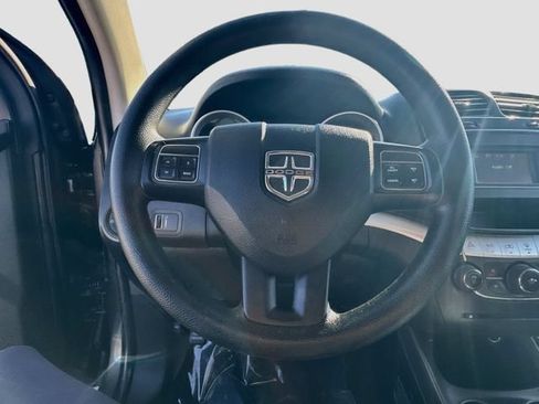 Used 2018 Dodge Journey SE FWD image 11