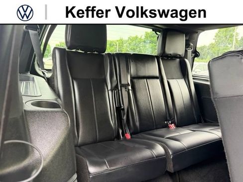 Used 2017 Ford Expedition Limited w/ Equipment Group 301A AWD/4WD image 31