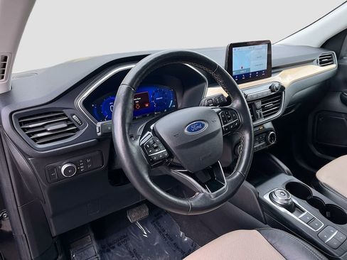 Used 2022 Ford Escape Titanium w/ Titanium Elite Package image 9