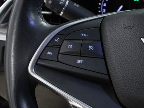 Used 2017 Cadillac XT5 Luxury w/ Driver Awareness Package image 29