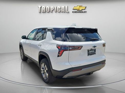 New 2026 Chevrolet Equinox LT w/ Convenience Package II FWD image 2