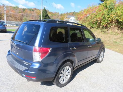 Used 2012 Subaru Forester 2.5X Limited image 4