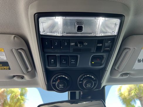 Used 2023 Toyota 4Runner TRD Off-Road Premium w/ Moonroof Package AWD/4WD image 29