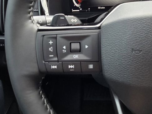 New 2026 Nissan Pathfinder SL w/ SL Premium Package FWD image 23