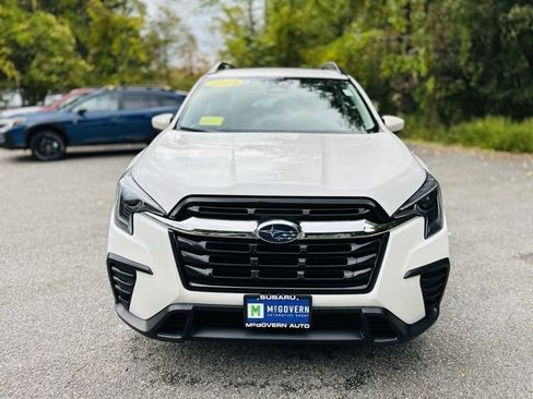 Used 2024 Subaru Ascent Premium w/ Convenience Package image 2
