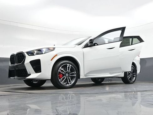 New 2026 BMW X2 xDrive28i w/ Technology Package AWD/4WD image 42
