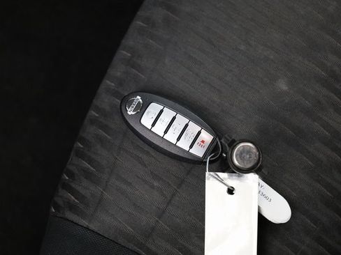 Used 2020 Nissan Rogue SV w/ Premium Package image 29