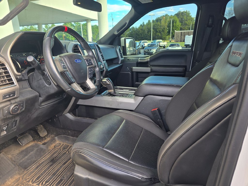 Used 2019 Ford F150 Raptor w/ Equipment Group 802A Luxury AWD/4WD image 3