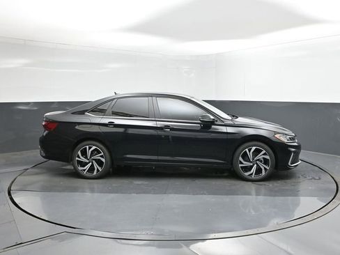 New 2026 Volkswagen Jetta SEL image 10