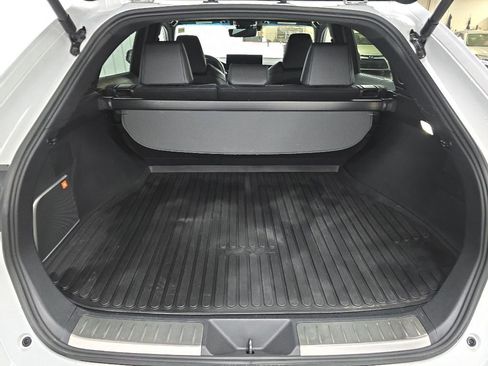 Used 2024 Toyota Venza Limited AWD/4WD image 12