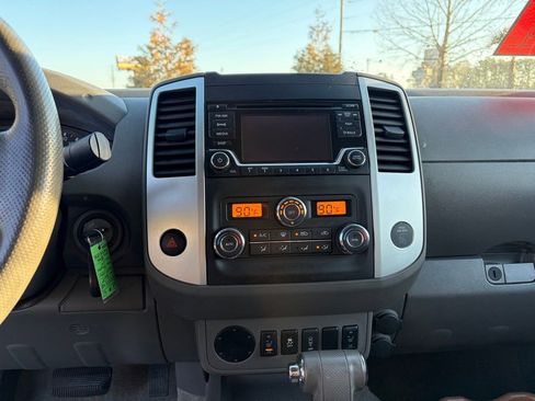 Used 2015 Nissan Frontier SV w/ SV Value Truck Package image 19