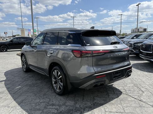 Certified 2025 INFINITI QX60 Luxe w/ Vision Package image 4