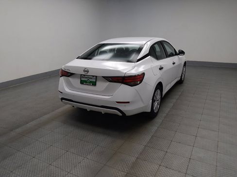Used 2025 Nissan Sentra S FWD image 9