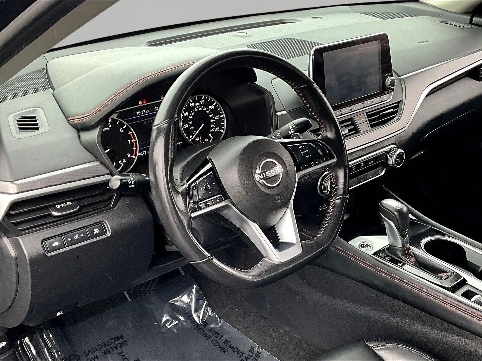 Used 2023 Nissan Altima 2.5 SR AWD/4WD image 14