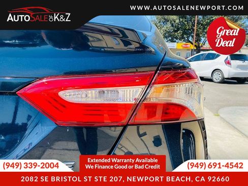 Used 2019 Toyota Camry SE w/ Carpet Mat Package FWD image 20