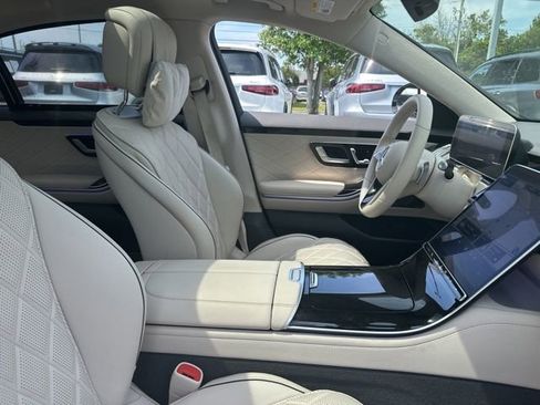 Used 2023 Mercedes-Benz S 580 4MATIC Sedan image 40