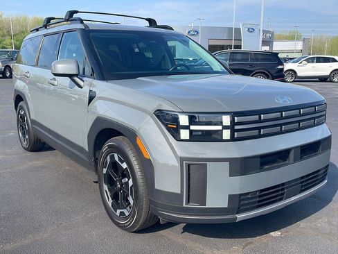 Used 2025 Hyundai Santa Fe SEL image 7