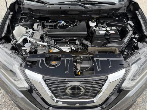 Used 2020 Nissan Rogue S image 17