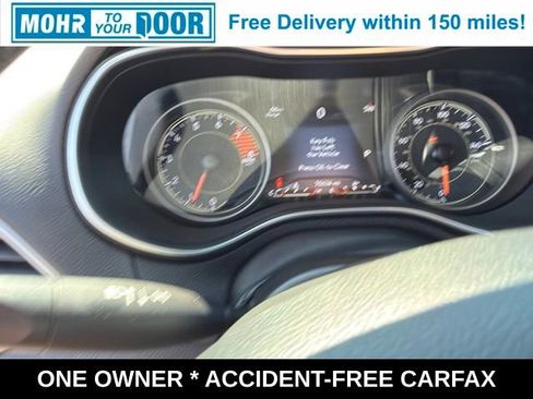 Used 2021 Jeep Cherokee Latitude Lux w/ Comfort/Convenience Group AWD/4WD image 17