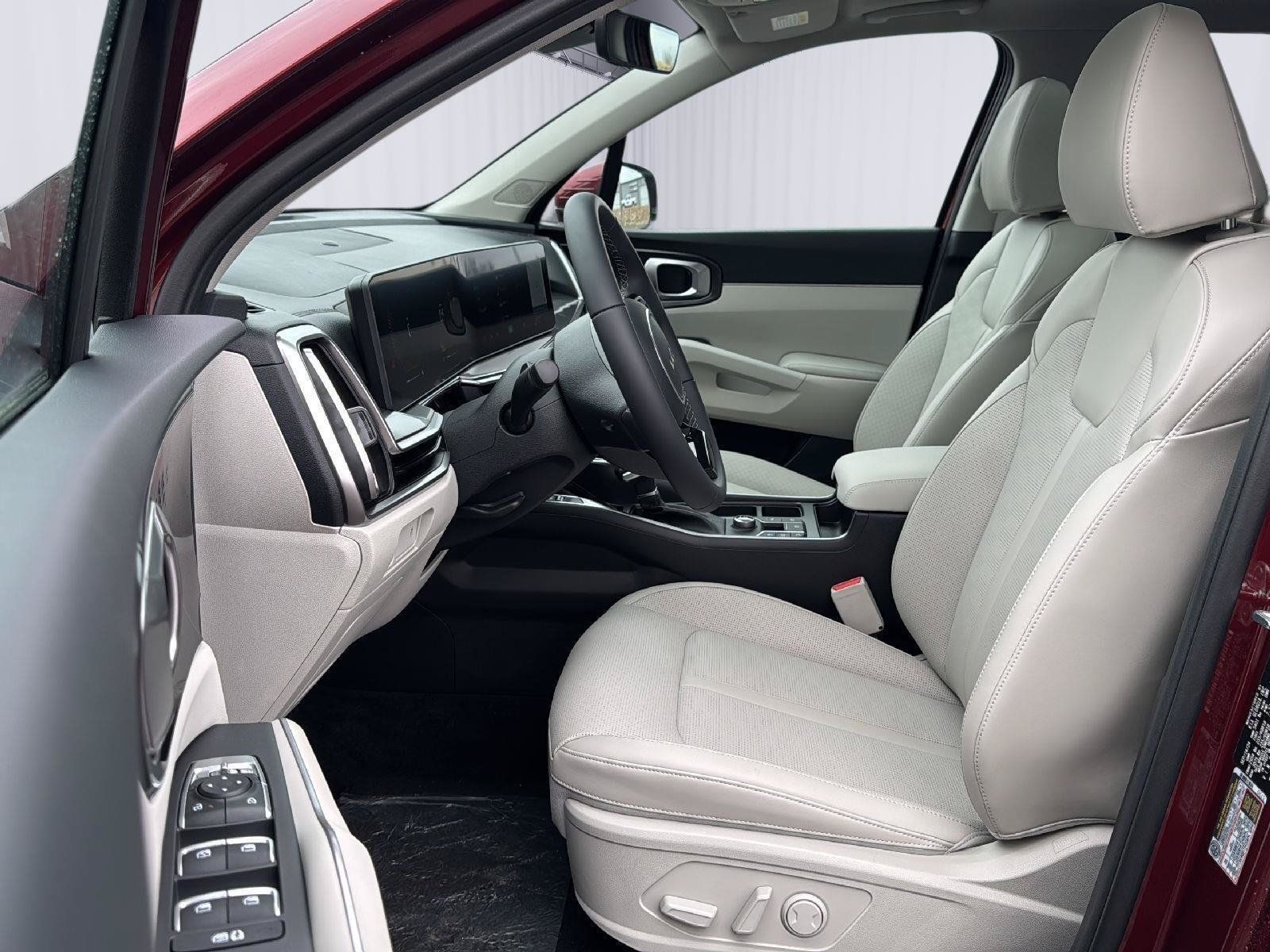 Used 2025 Kia Sorento S w/ Panoramic Sunroof Package FWD image 20