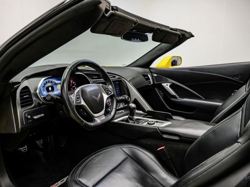 Used 2015 Chevrolet Corvette Z06 w/ 3LZ Preferred Equipment Group RWD image 49
