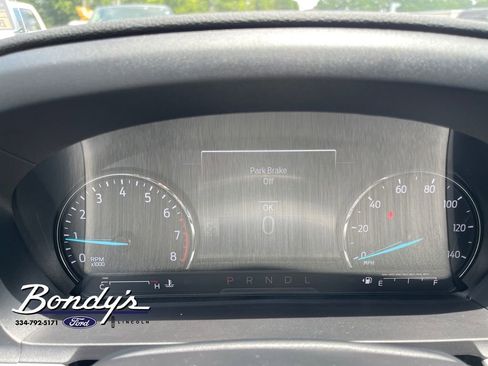 Used 2024 Ford Explorer XLT w/ Equipment Group 202A RWD image 4