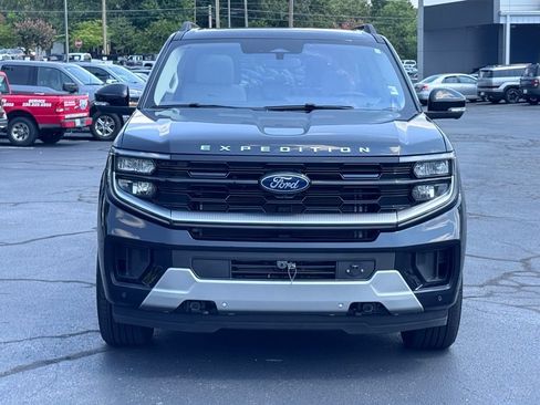 Used 2025 Ford Expedition Platinum w/ Platinum Ultimate Package AWD/4WD image 19