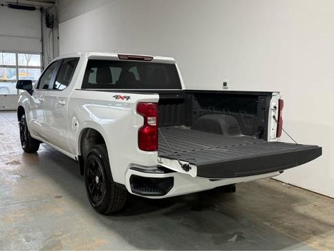 Used 2025 Chevrolet Silverado 1500 LT AWD/4WD image 4