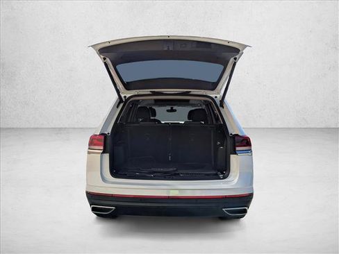 Used 2021 Volkswagen Atlas SE image 22