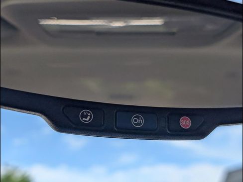 Used 2018 Chevrolet Sonic LT FWD image 20