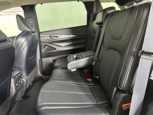 Used 2023 Genesis G70 2.0T w/ Sport Prestige Package AWD/4WD image 26