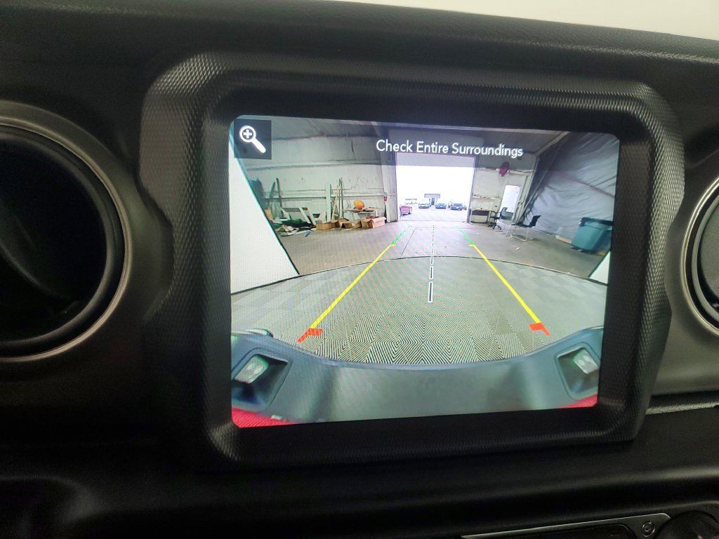 Used 2023 Jeep Gladiator Sport AWD/4WD image 22