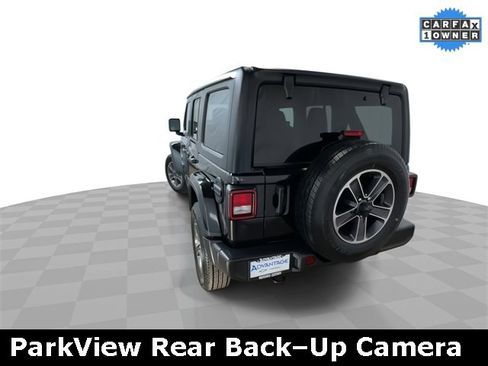 Used 2023 Jeep Wrangler Sahara image 7