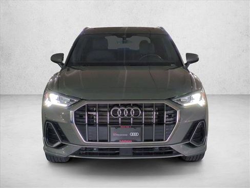 Certified 2025 Audi Q3 2.0T Premium w/ Convenience Package image 2