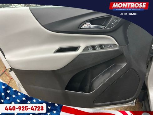Used 2020 Chevrolet Equinox LS image 9