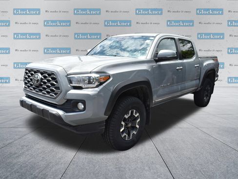 Used 2020 Toyota Tacoma TRD Off-Road AWD/4WD image 16