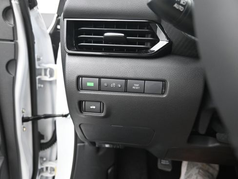 New 2025 Nissan Sentra SV w/ All-Weather Package image 12