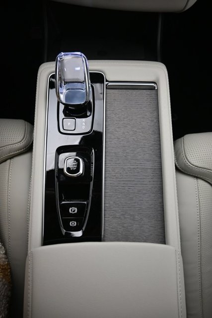 New 2026 Volvo XC90 B6 Ultra w/ Protection Package AWD/4WD image 10