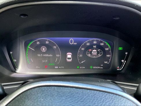 Used 2025 Honda Accord Sport image 12