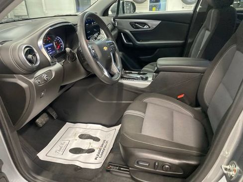 Used 2025 Chevrolet Blazer LT FWD image 24