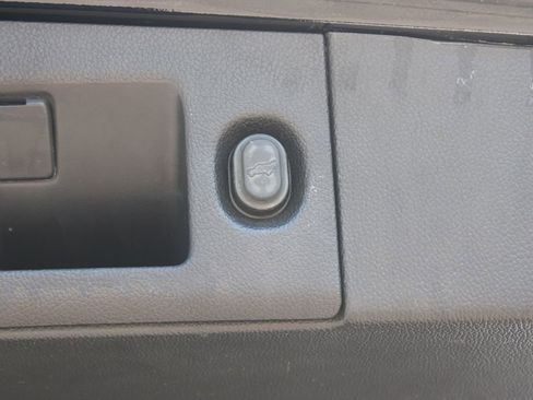 Used 2016 Chevrolet Tahoe LT RWD image 19