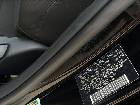 Certified 2026 Hyundai Elantra Sport FWD image 28