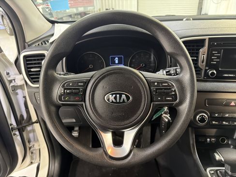 Used 2019 Kia Sportage LX image 15