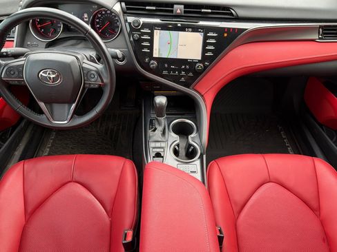 Used 2020 Toyota Camry XSE w/ Navigation Package image 9