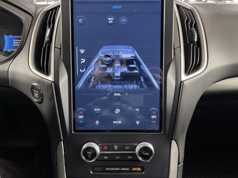 Used 2022 Ford Edge SE w/ Black Appearance Package image 24