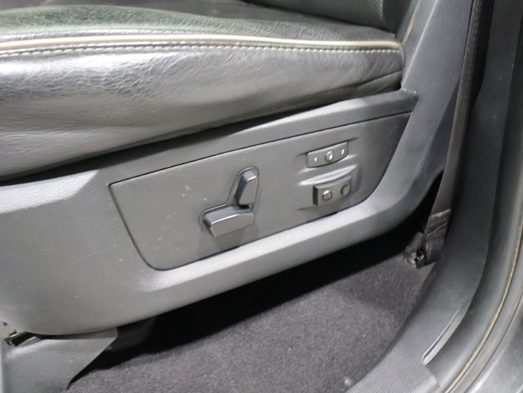 Used 2015 RAM 2500 Limited AWD/4WD image 11