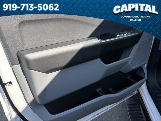 New 2026 Ford F250 XL w/ XL Chrome Package RWD image 22