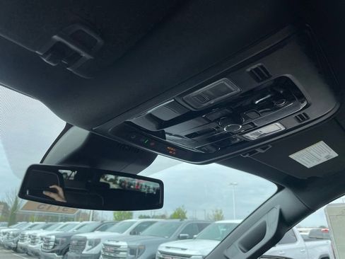 New 2026 GMC Yukon XL Elevation image 19